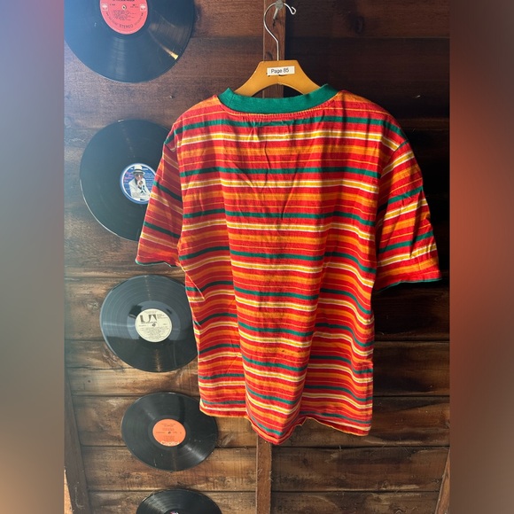 Guess tshirt - Picture 2 of 4